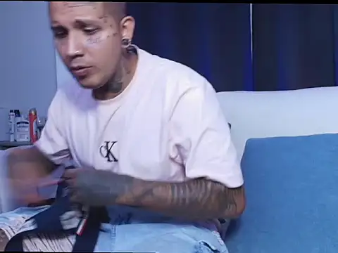 blackout9703 online show from 14, 2, 2026