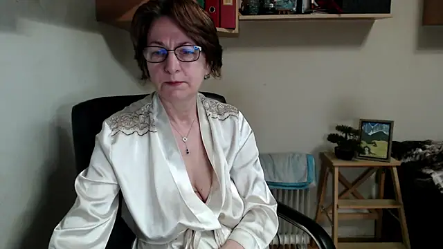 katemodel online show from 7, 5, 2026