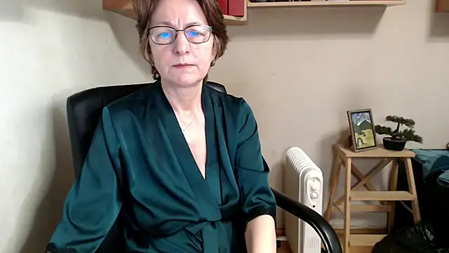 katemodel online show from 24, 2, 2026