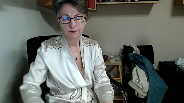 katemodel online show from 20, 11, 2025