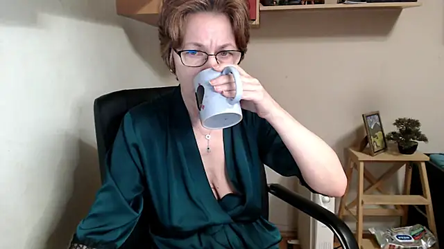 katemodel online show from 15, 2, 2026