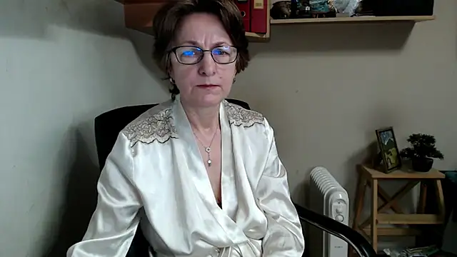 katemodel online show from 17, 2, 2026