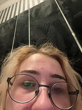 VyxenLissa online show from 22, 3, 2026