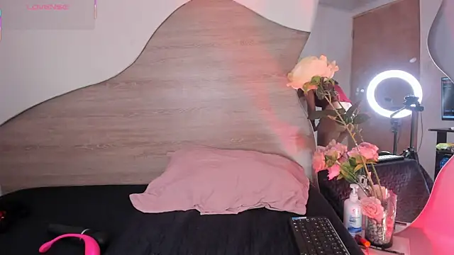 Zoe dream  online show from 24, 2, 2026