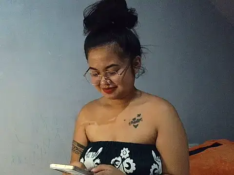 Snapshot of Chillntalkmami chatting on 9, 3, 2026 Chillntalkmami online show from 9, 3, 2026