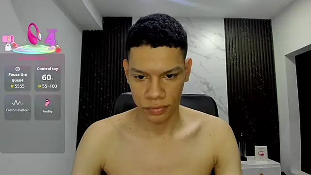 Snapshot of milo_cruz_ chatting on 18, 6, 2026 milo cruz online show from 18, 6, 2026
