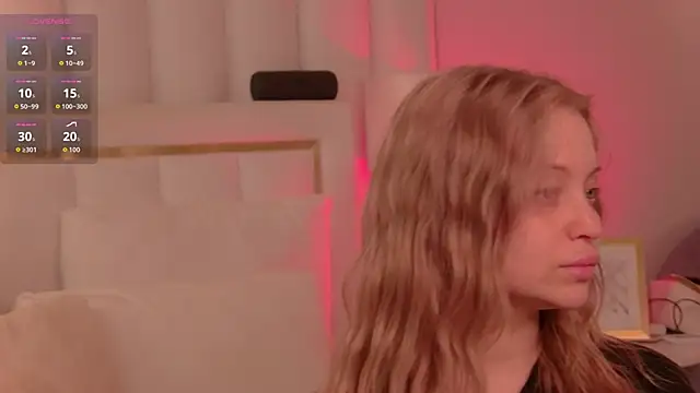 MollyHilton online show from 24, 3, 2026