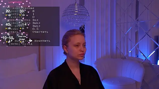 MollyHilton online show from 10, 4, 2026