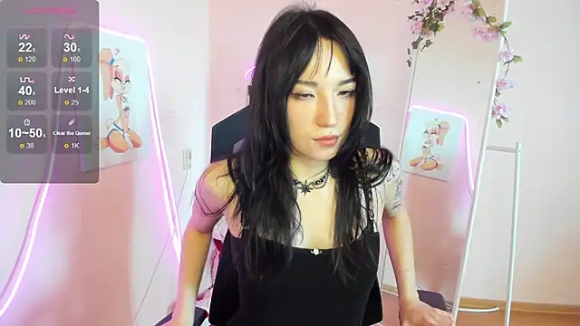 AliceeinWonderlanddd online show from 6, 7, 2026