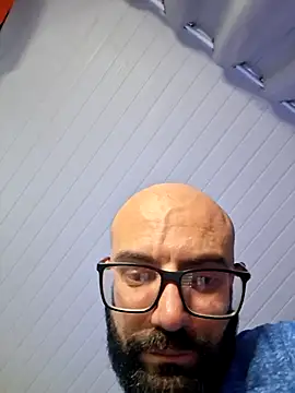 Snapshot of Robsonitj90 chatting on 4, 7, 2026 Robsonitj90 online show from 4, 7, 2026