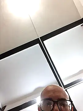 Snapshot of Robsonitj90 chatting on 13, 2, 2026 Robsonitj90 online show from 13, 2, 2026