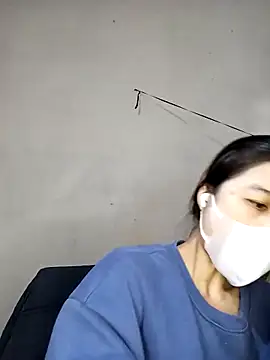 Daisy-lusia2026 online show from 13, 4, 2026