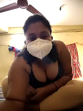 Curvy Trisha online show from 3, 2, 2026