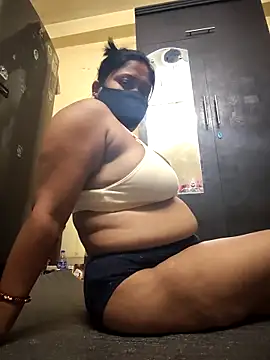 Curvy Trisha online show from 19, 3, 2026