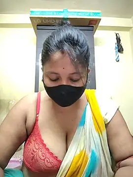 Snapshot of Curvy_Trisha chatting on 11, 6, 2026 Curvy Trisha online show from 11, 6, 2026