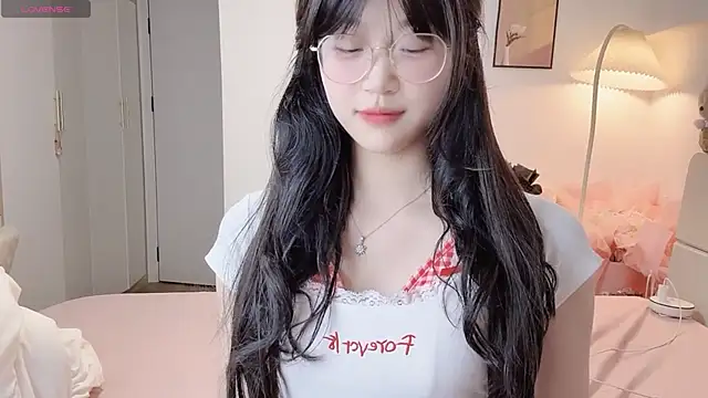 Snapshot of Luminous4173 chatting on 26, 5, 2026 Luminous4173 online show from 26, 5, 2026