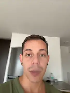 Snapshot of AxelMuller chatting on 8, 2, 2026 AxelMuller online show from 8, 2, 2026