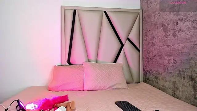 Snapshot of AyshelDoll1 chatting on 28, 2, 2026 AyshelDoll1 online show from 28, 2, 2026