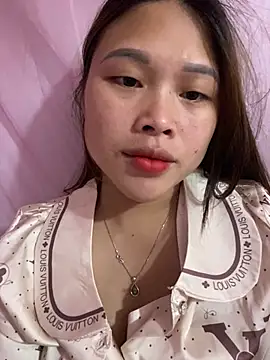 Emxinhka1 online show from 19, 4, 2026