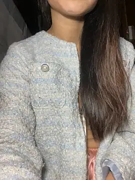 uyensexy online show from 20, 2, 2026