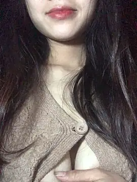 uyensexy online show from 7, 2, 2026