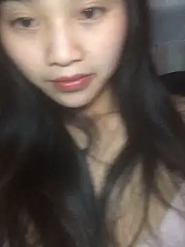 uyensexy online show from 4, 2, 2026