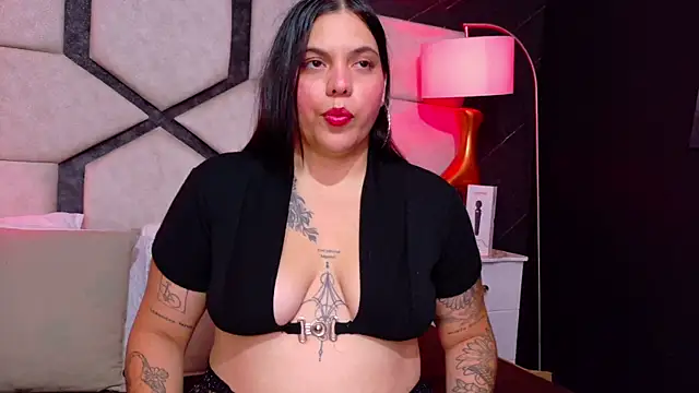 Snapshot of AuroraRosee chatting on 11, 5, 2026 AuroraRosee online show from 11, 5, 2026
