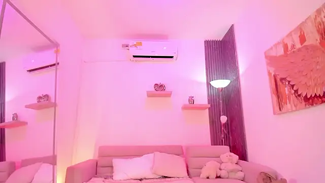 TAHIELA  online show from 13, 2, 2026