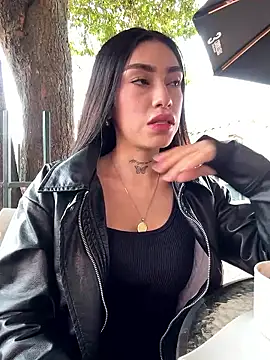 Bonny Eva online show from 8, 5, 2026