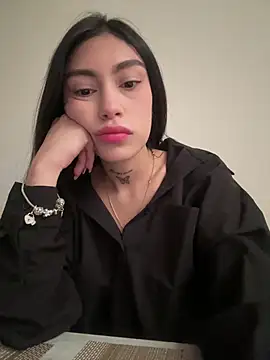 Bonny Eva online show from 3, 6, 2026