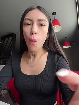 Bonny Eva online show from 13, 7, 2026