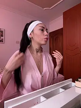 Bonny Eva online show from 26, 4, 2026