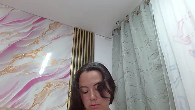 ElaMurray02 online show from 27, 4, 2026