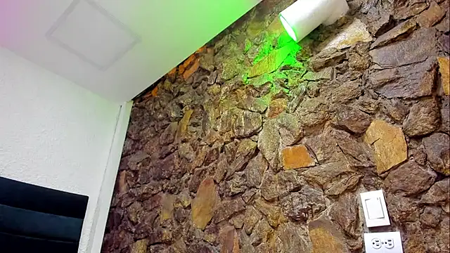 Dahliablack online show from 7, 3, 2026