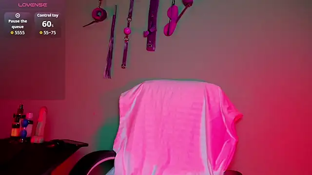 hazz smith  online show from 4, 4, 2026