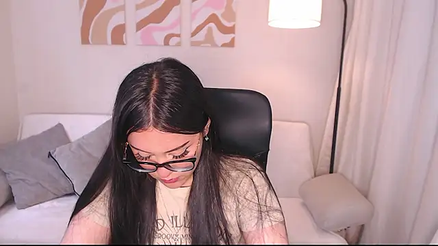  heybee online show from 10, 3, 2026