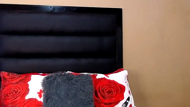 AppleAsss online show from 11, 3, 2026