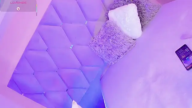 EmmaSweet23 online show from 4, 4, 2026