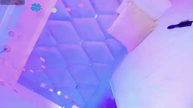 EmmaSweet23 online show from 22, 3, 2026