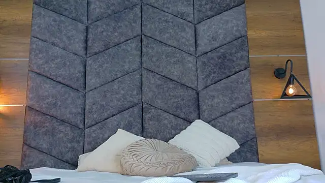 AnnieRouse   online show from 26, 3, 2026