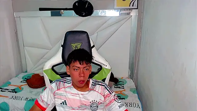 Liarr  online show from 12, 3, 2026