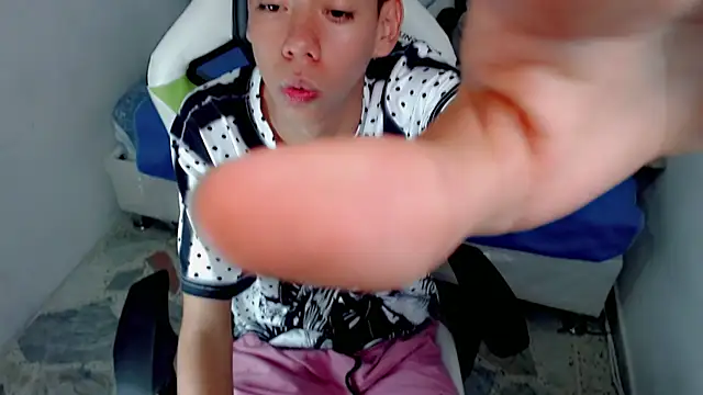 Liarr  online show from 11, 2, 2026