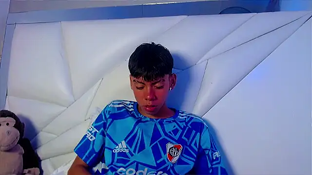 Liarr  online show from 13, 4, 2026