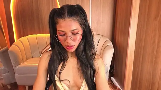 Alina b  online show from 14, 4, 2026