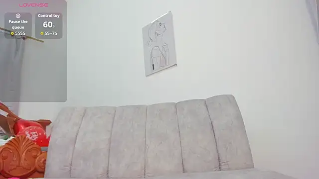 velvetluna  online show from 10, 4, 2026