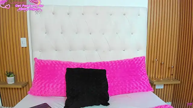 Snapshot of GreciaEvanss chatting on 9, 6, 2026 GreciaEvanss online show from 9, 6, 2026