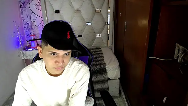 Black diamondd  online show from 14, 4, 2026