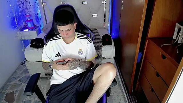 Black diamondd  online show from 15, 4, 2026