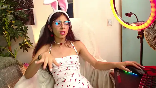 saphire  online show from 14, 2, 2026