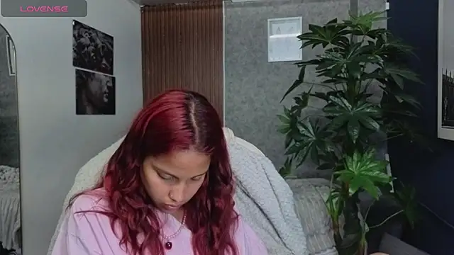 saphire  online show from 5, 4, 2026